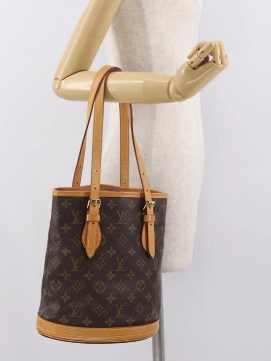 Louis Vuitton Handbags - LOUIS VUITTON Monogram Bucket PM Shoulder Bag M42238 LV Auth am9732